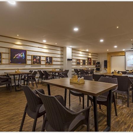 Hotel Green Field Satara Luaran gambar