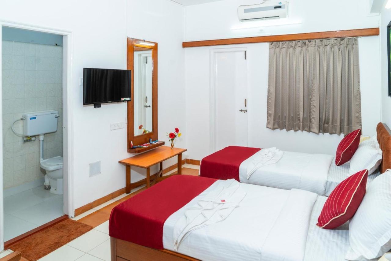 Hotel Green Field Satara Luaran gambar