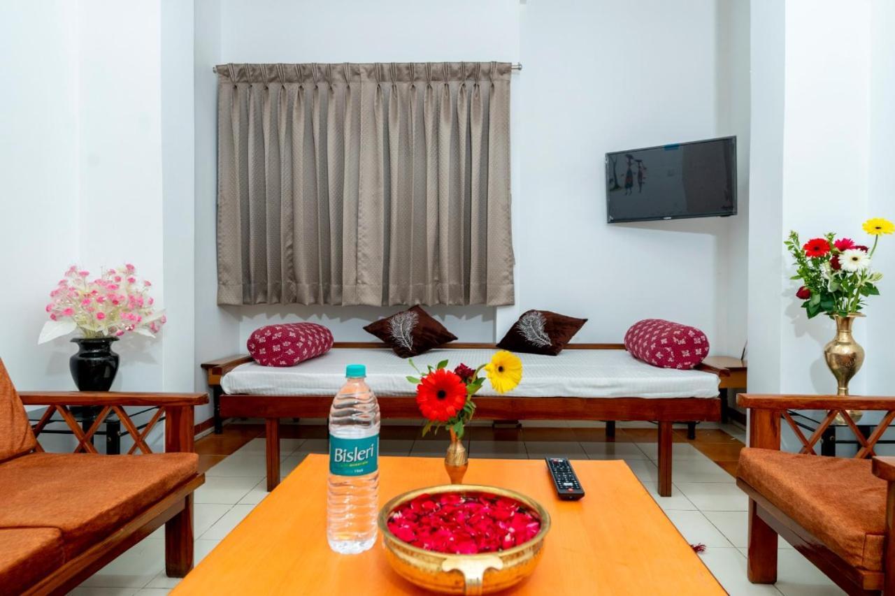 Hotel Green Field Satara Luaran gambar